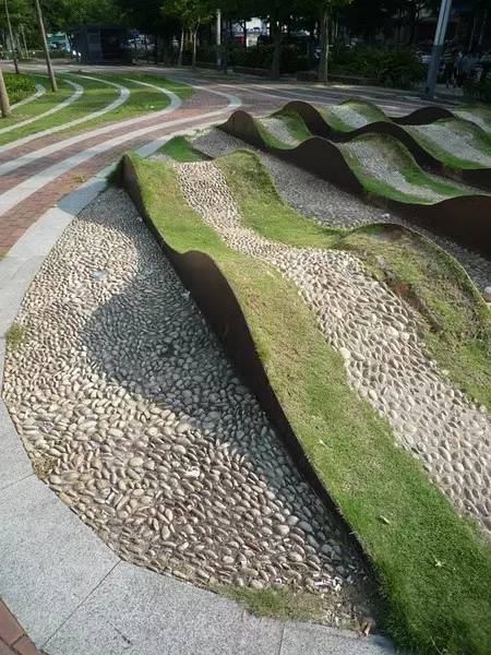 50个草坪微地形营造案例