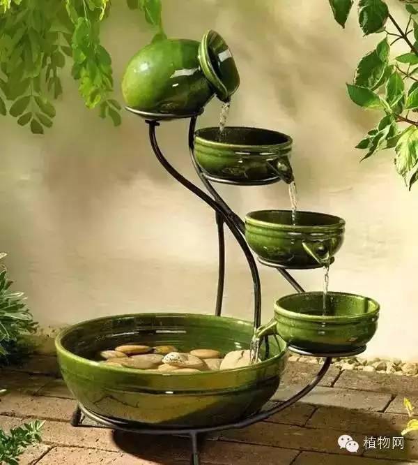 民间高手用锅碗瓢盆改造成的创意水景