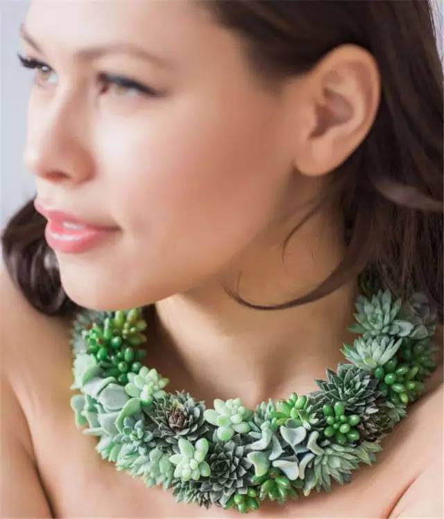 把多肉植物做成首饰，竟然比钻石还美丽
