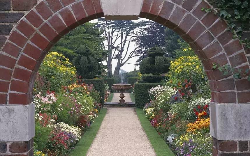  英国被国民托管的10大秘密花园