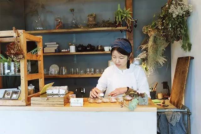 开一家时髦又有趣的花店 正是我所想~