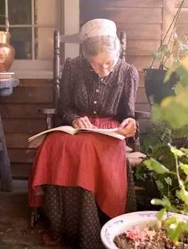 92岁姑娘，35年隐居山间田园，发现了优雅过好一生的秘密